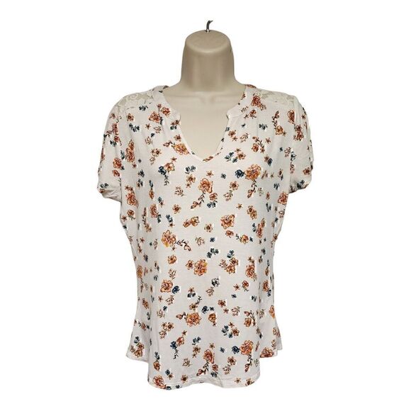 NO BOUNDARIES Junior Floral with Lace Detail Shirt Multicolor Cream Size M - Picture 2 of 10